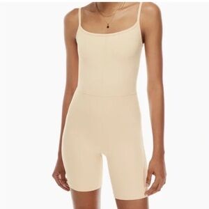 Wilfred Free Aritzia 7” Active Romper Jumpsuit in Tan Yellow, X-Small